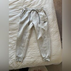 Nike Tech Women’s Heathered Gray Track pants